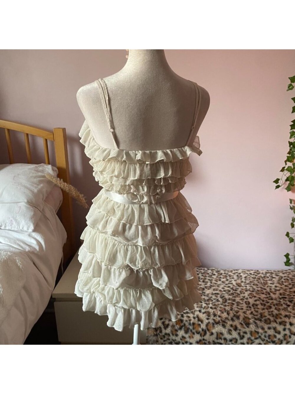 Cream ruffle dress with bow detail - Picture 3 of 8